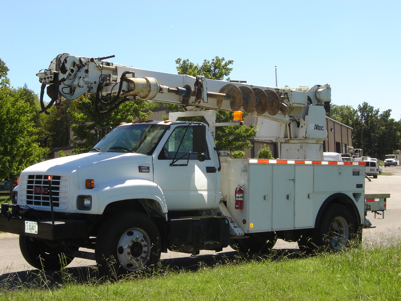 UES - Digger Truck - Unit Number: B-1194