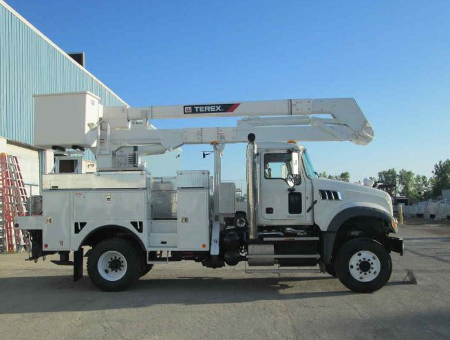 Finding the Right Utility Trucks for Small Businesses